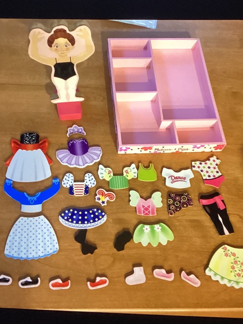 Melissa and Doug 26 pc Magnetic Doll Pretend Ballerina